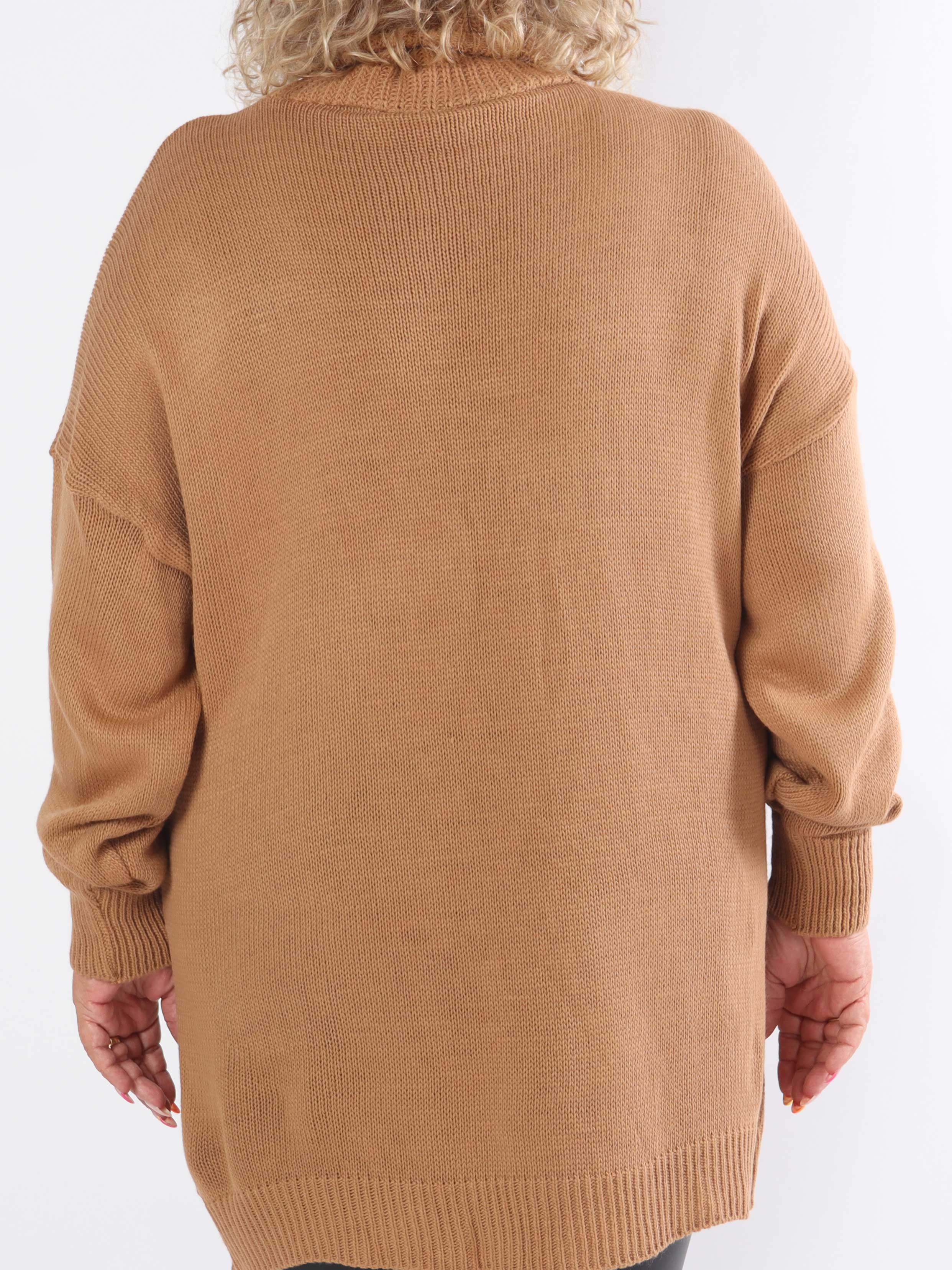 Blair - Ensfarvet plus size strikkjole med turtleneck